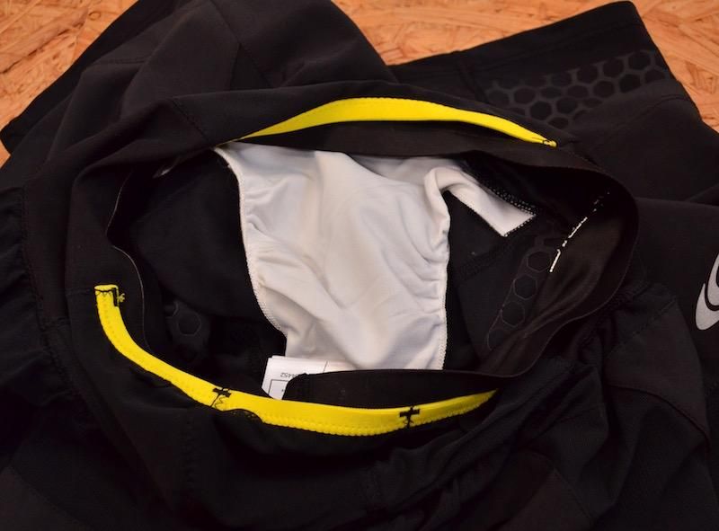 SALOMON サロモン＞ TWIN SKIN EXO S-LAB SHORT M - 中古