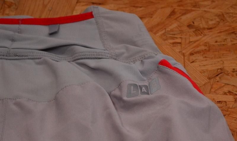 SALOMON サロモン＞ TWIN SKIN EXO S-LAB SHORT M - 中古