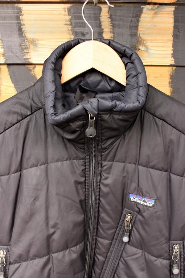 正規輸入代理店 Patagonia パタゴニア パフジャケット 83990FA