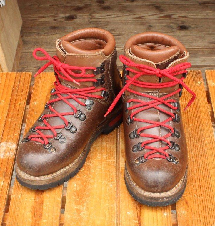 スカルパ ベガ 冬登山靴 プラスチックブーツ - ブーツ