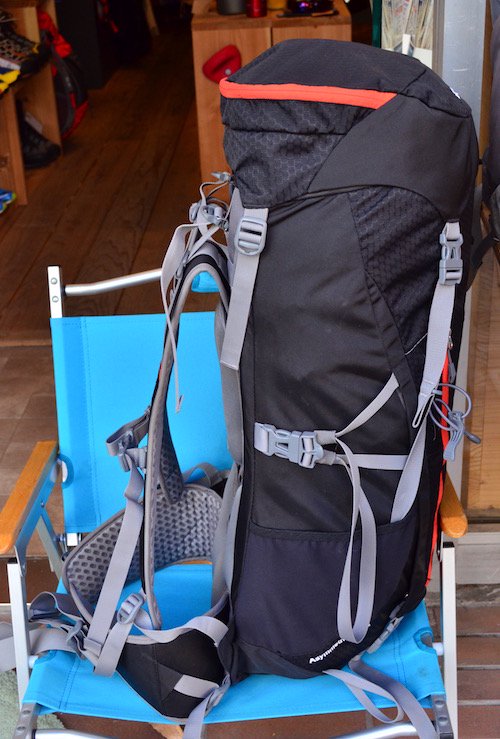 VAUDE ファウデ＞ Asymmetric 42+8 アシンメトリック42+8 - バック