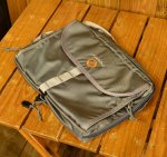 hobo GREAT WORKS PATH FINDER CHEST BAG