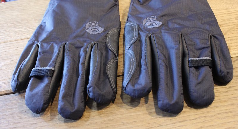 MOUNTAIN HARDWEAR マウンテンハードウェア ＞ PLASMIC GLOVE プラズ