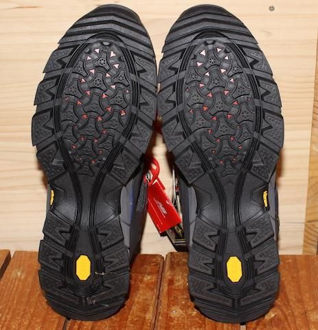 New Balance ニューバランス＞ MO703HRA GORE-TEXトレッキング