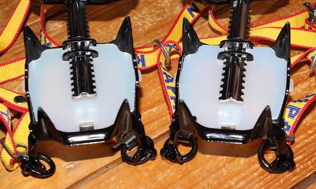 Kajitax◆アイゼン/BLK/XB12 KAJITAX Snowshoes 56 | Montbell America
