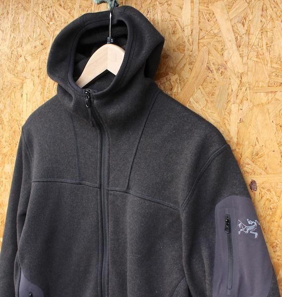 レア 稀少 アークテリクスARC'TERYX コバートフーディー カナダ製 フリース CANADAヴィンテージPolartecアウトドア パーカー スウェット 黒 正規品 Arc'teryx アークテリクス コバート プルオーバー