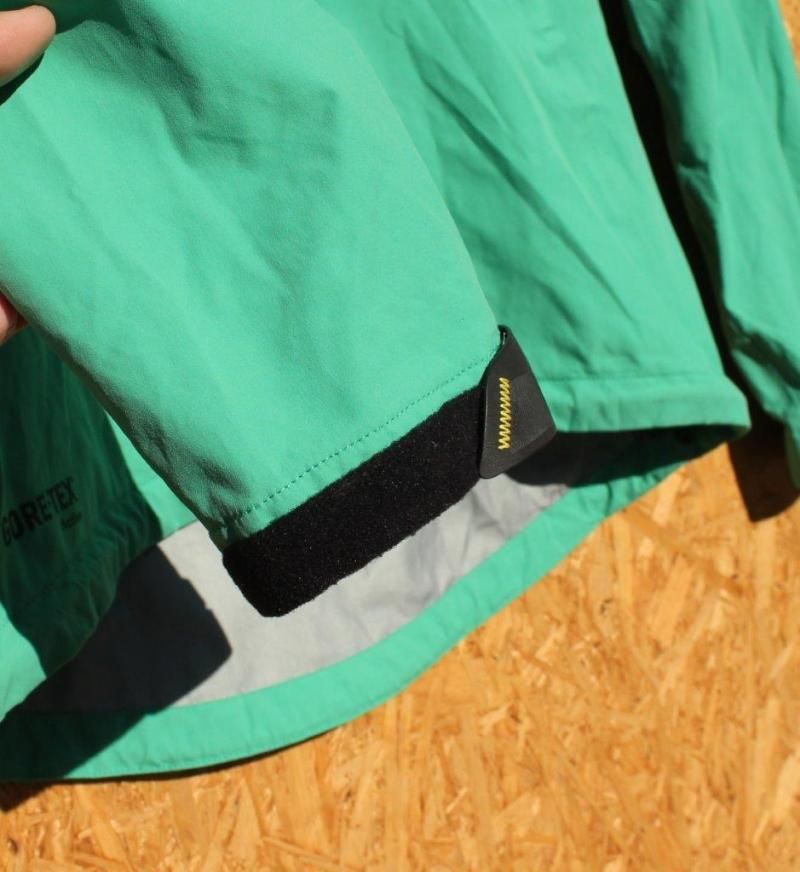 SALEWA サレワ> KALI GTX W JACKET カーリーGTXウィメンズジャケット | 中古アウトドア用品・中古登山用品 買取・販売専門店 : maunga (マウンガ) SALEWA サレワ> KALI GTX W JACKET カーリーGTXウィメンズジャケット | 中古アウトドア用品・中古登山用品 買取・販売専門店 : maunga (マウンガ)