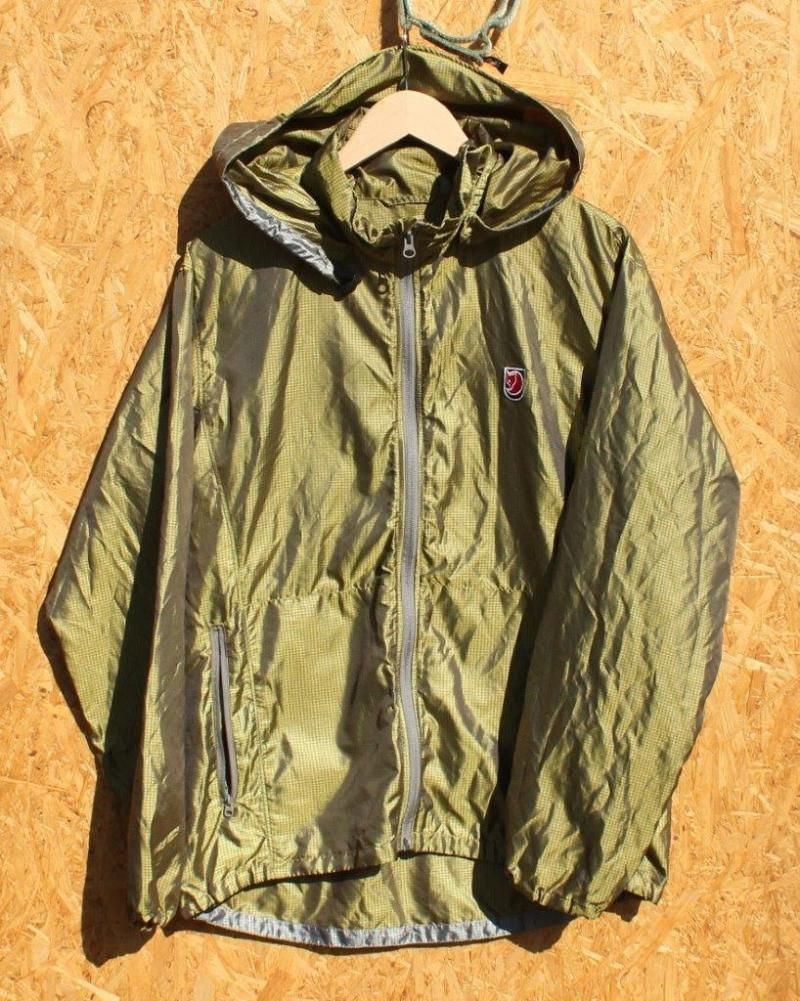 Fjall Raven フェールラーベン ナイロンウィンドシェルジャケット 中古アウトドア用品 中古登山用品 買取 販売専門店 Maunga マウンガ Fjall Raven フェールラーベン ナイロンウィンドシェルジャケット 中古アウトドア用品 中古登山用品 買取 販売専門店 Maunga マウンガ