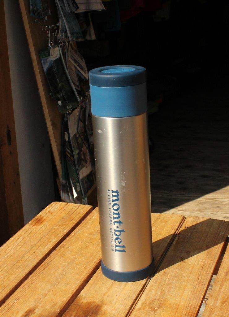 mont-bell モンベル＞ Alpine Thermo Bottle 0.9L アルパインサーモ