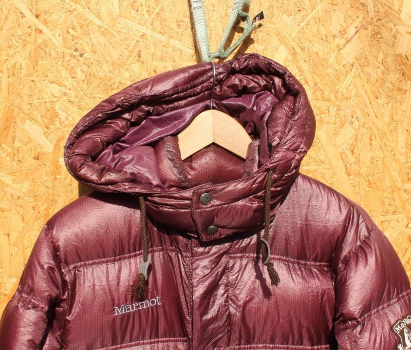 ＜Marmot　マーモット＞　LITE MOUNTAIN DOWN JACKET　ライトマウンテンダウンジャケット |  中古アウトドア用品・中古登山用品 買取・販売専門店 : maunga (マウンガ)