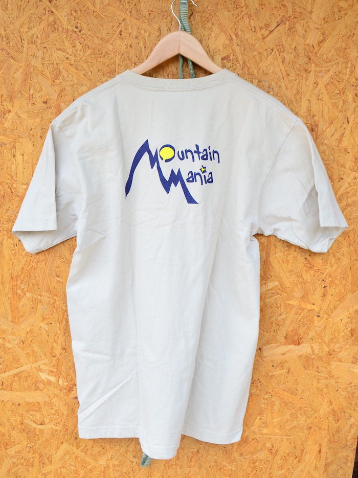 Mountain Mania マウンテンマニア＞ LOGO T-SHIRT | 中古アウトドア