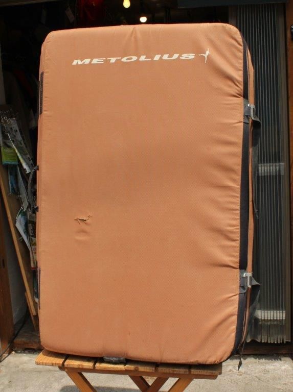 METOLIUS メトリウス＞ Stomp Crash Pad ストンプクラッシュパッド | 中古アウトドア用品・中古登山用品 買取・販売専門店 :  maunga (マウンガ)