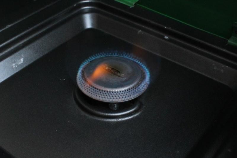 Coleman コールマン＞ FOLDING LP 2-BURNER STOVE