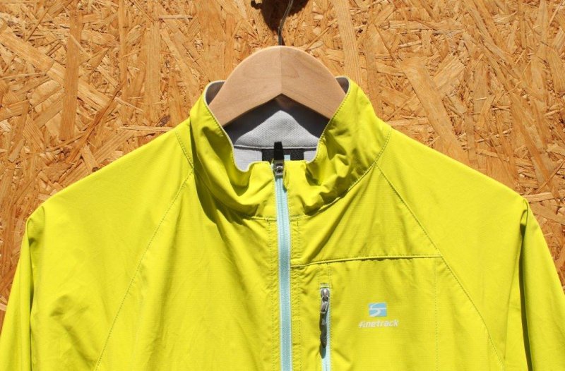 finetrack ファイントラック＞ VEROCIWRAP Jacket ヴェロキラップジャケット | 中古アウトドア用品・中古登山用品  買取・販売専門店 : maunga (マウンガ)