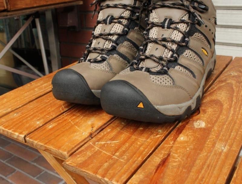 KEEN キーンKoven Mid WP コーヴンミッドウォータープルーフ-