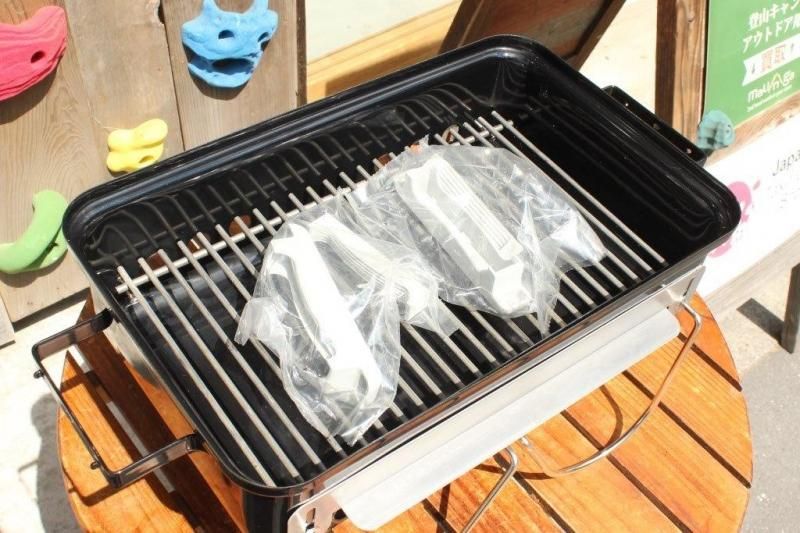 weber ウェーバー＞ GO-ANYWHERE CHARCOAL GRILL ゴーエニウェア 