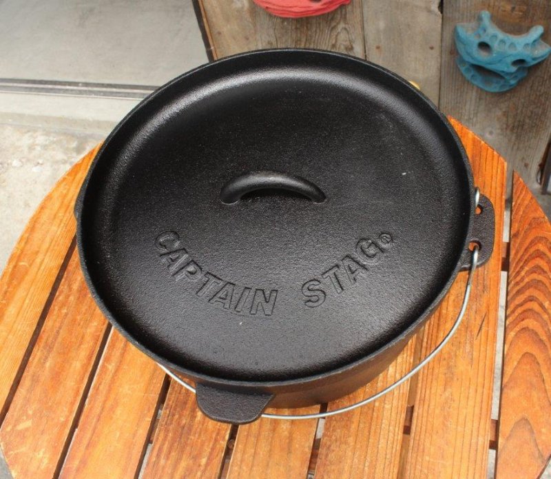 CAPTAIN STAG キャプテンスタッグ＞ 30cm DUTCH OVEN ダッチオーブン