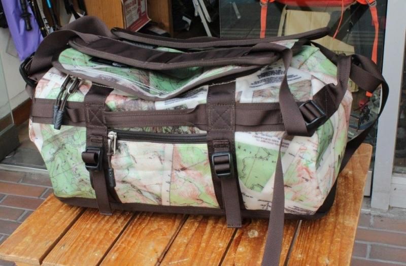 週末お値下げ！ノースフェイス　BASE CAMP DUFFEL XS