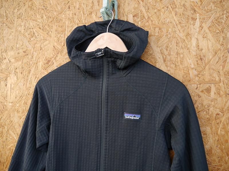 patagonia パタゴニア＞ ウィメンズ・R1フルジップ・フーディ | 中古