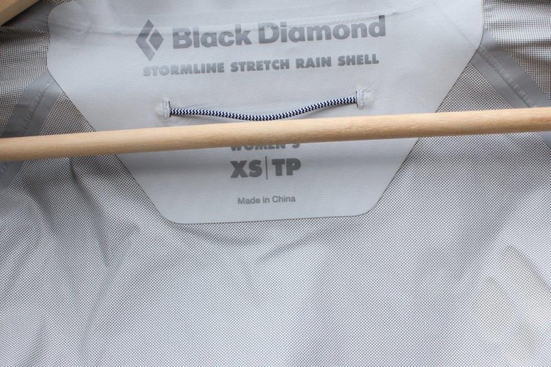 Black Diamond ブラックダイヤモンド＞ Stormline Stretch Rain Shell