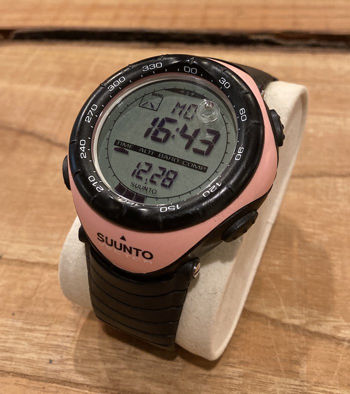 SUUNTO VECTOR ベリーパープル スント ベクター 交換用ストラップ付-