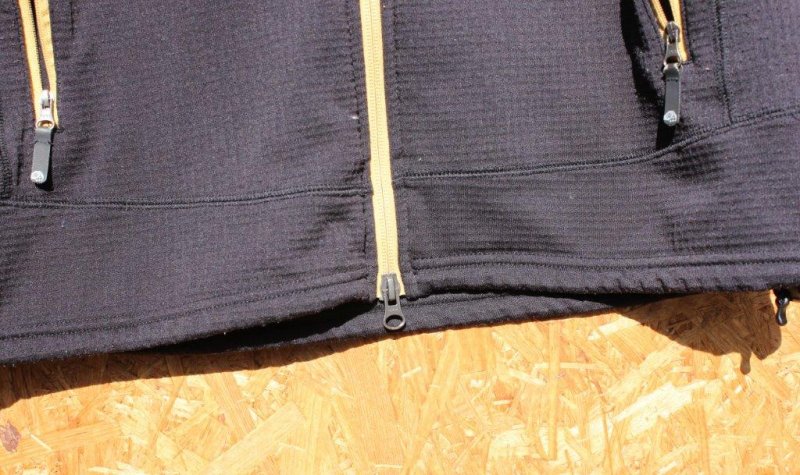 MOUNTAIN HARDWEAR マウンテンハードウェア＞ Microgrid Jacket V2