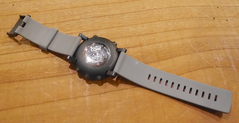 SUUNTO コア クラッシュ-