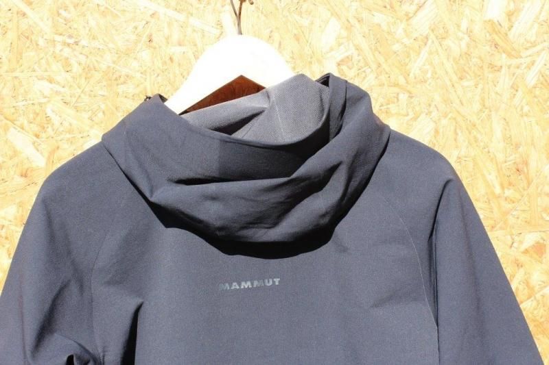 MAMMUT マムート＞ Masao SO Jacket マサオソフトシェル