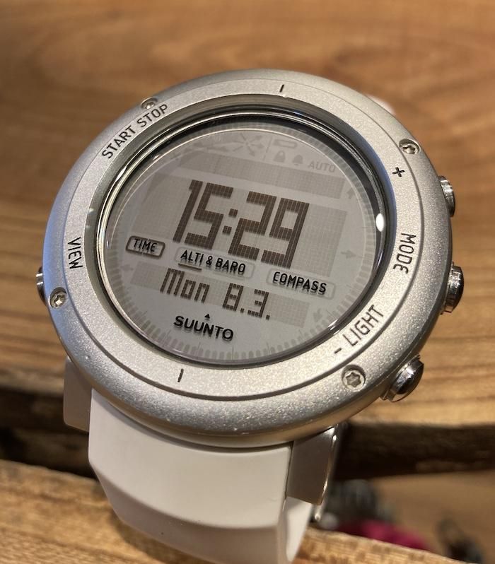 SUUNTO スント＞ Core Alu Pure White コア・ピュアホワイト| 中古 