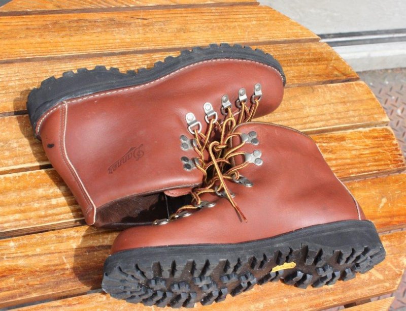 Danner ダナー＞ Mountain Light マウンテンライト | 中古アウトドア用品・中古登山用品 買取・販売専門店 : maunga  (マウンガ)