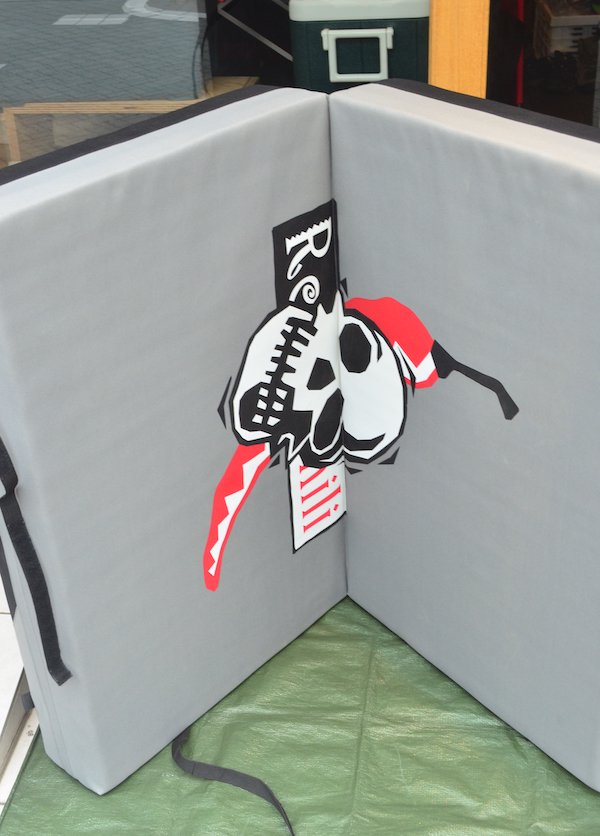 Red Chili レッドチリ＞ Crashpad Pirates クラッシュパッドパイレーツ | 中古アウトドア用品・中古登山用品 買取・販売専門店  : maunga (マウンガ)