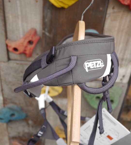 PETZL (ペツル) AQUILA アキラ C037BA Sサイズ 並行輸入品-