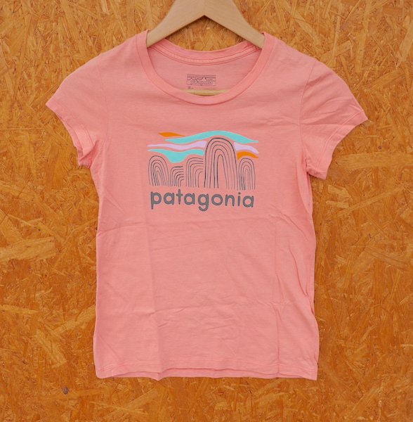 patagonia パタゴニア＞ Girls Graphic Organic T-Shirt ガールズ