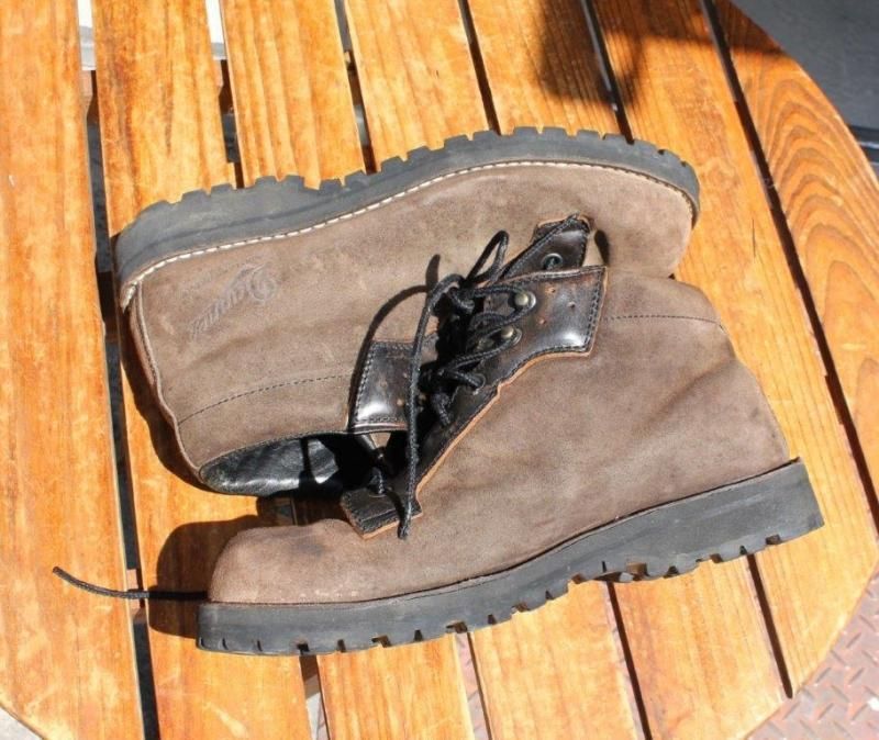 Danner D-7008 Grizzly グリズリー / ダナー 牛革 Vibramソール ステッチダウン製法 ベージュ マウンテンブーツ メンズ  | BRANDING
