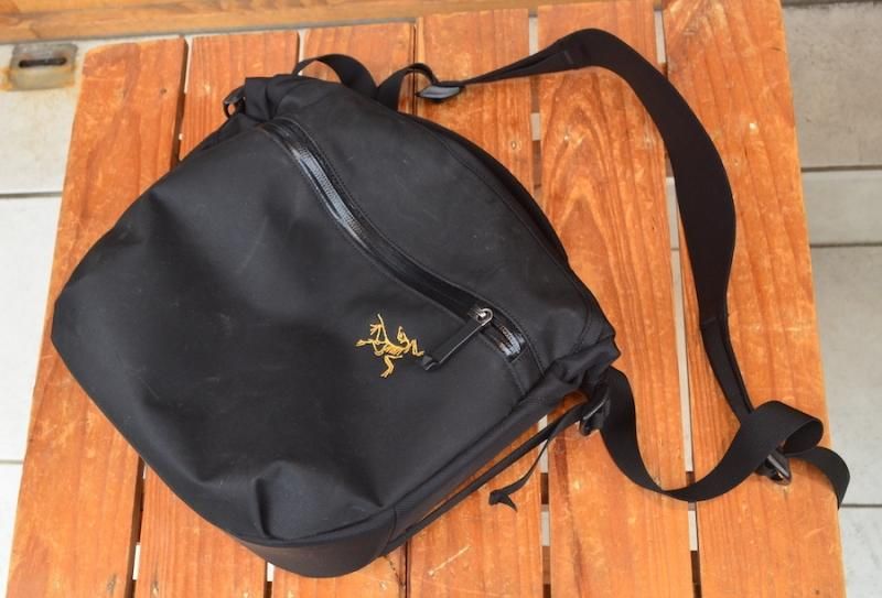 ARC'TERYX アークテリクス＞ Arro 8 Shoulder Bag アロー8 ショルダー ...