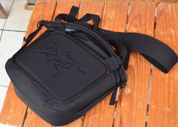 ARC'TERYX アークテリクス＞ Arro 8 Shoulder Bag アロー8 ショルダー