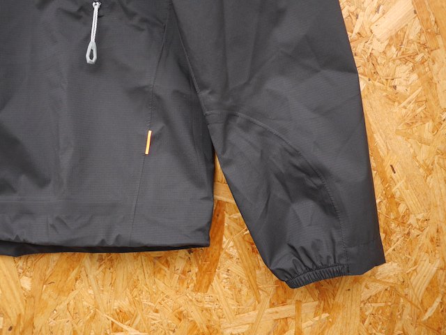 MAMMUT マムート＞ Masao Light HS Hooded Jacket AF マサオライト