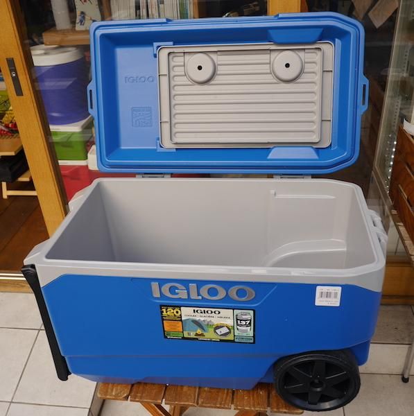 IGLOO イグルー＞ LATITUDE 90 キャスター付きクーラーボックス 90QT 85L | 中古アウトドア用品・中古登山用品  買取・販売専門店 : maunga (マウンガ)