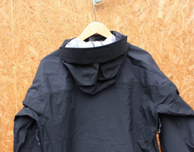 Haglofs ホグロフス＞ Roc Spire Jacket ロックスパイアジャケット