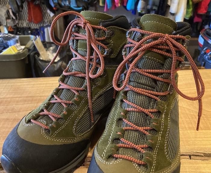 目玉セール mont-bell モンベル 登山靴 GORE-TEX 25cm | ensyu.sakura