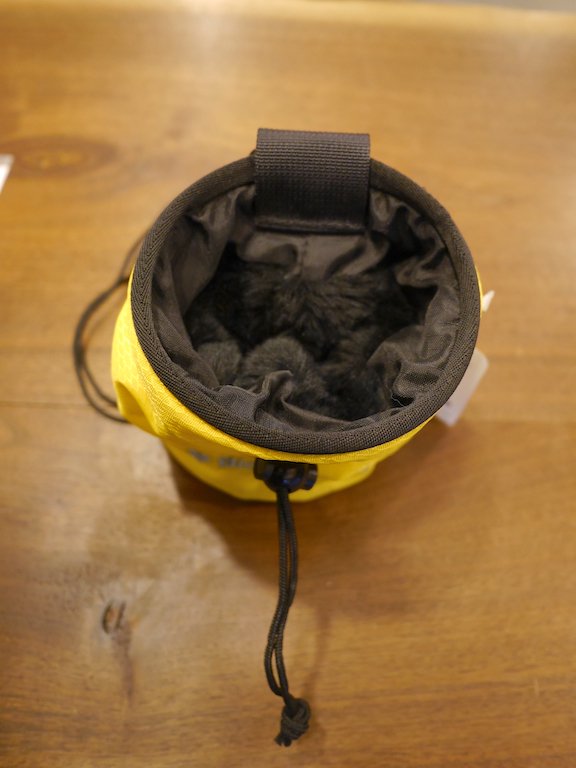 Black Diamond ブラックダイヤモンド＞ SMALL CHALKBAG スモール