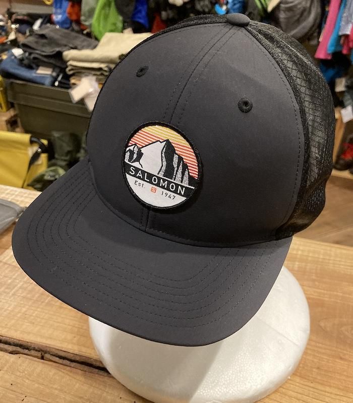 salomon サロモン＞ TRUCKER FLAT CAP トラッカーフラットキャップ | 中古アウトドア用品・中古登山用品 買取・販売専門店 :  maunga (マウンガ)