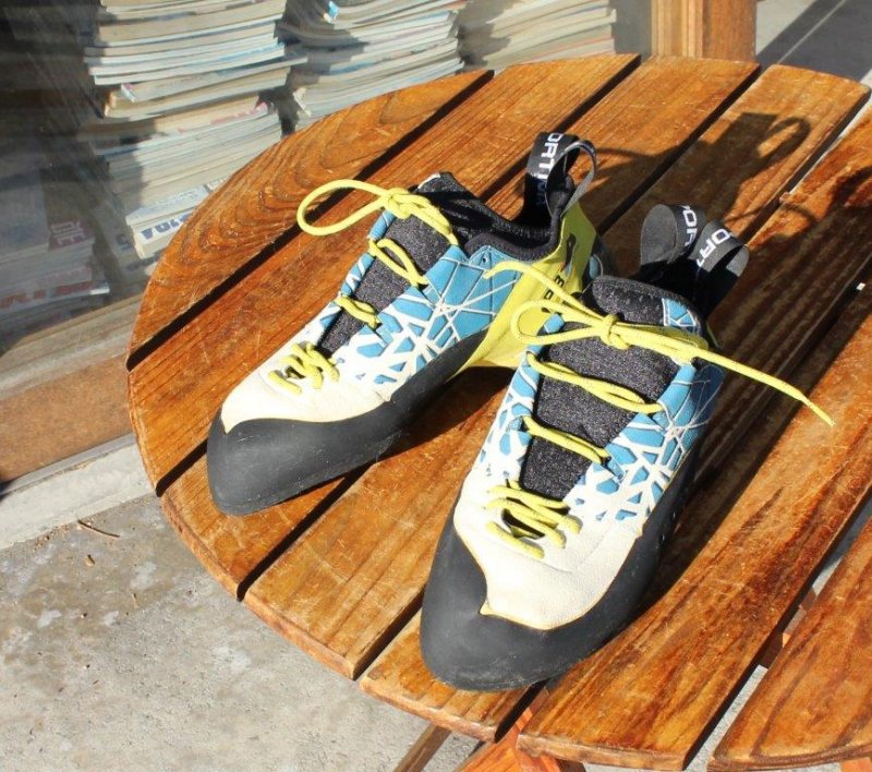 ＜LA SPORTIVA スポルティバ＞ KATAKI カタキ