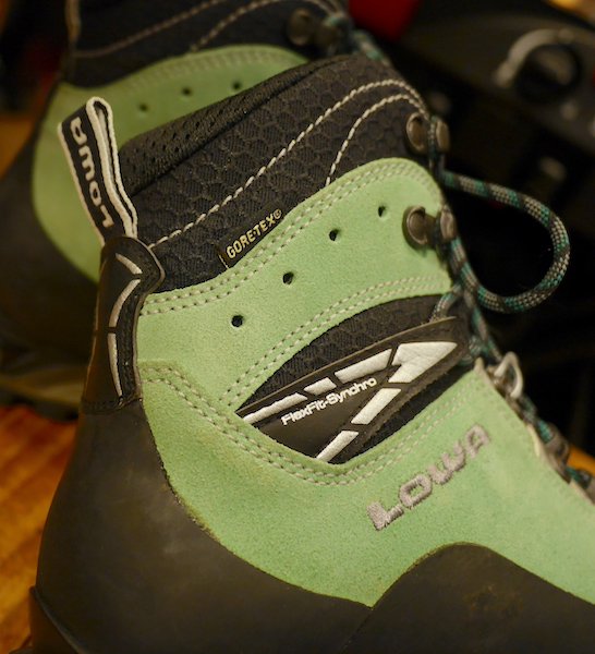 ザンバラン登山靴　本革　330 MARIE GTX　（EU40、USA8）