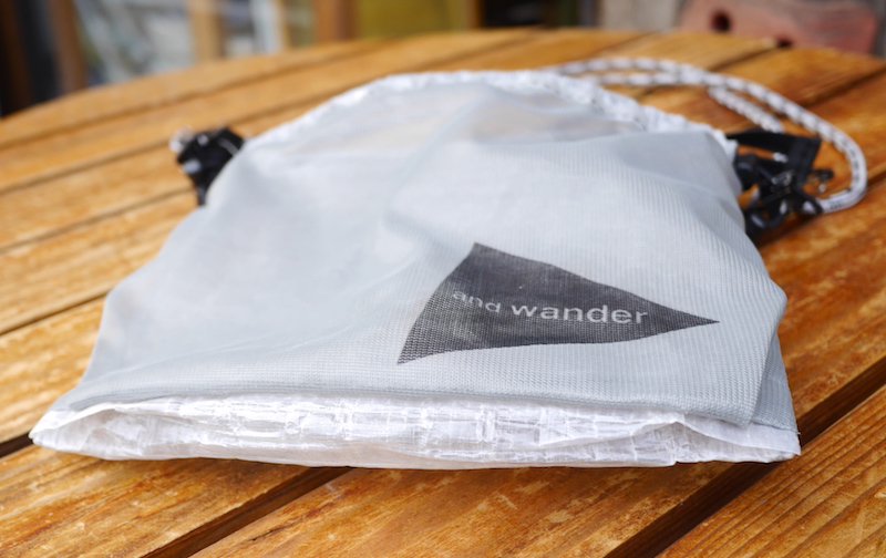 and wander アンドワンダー＞ cuben fiber sacocheキューベン