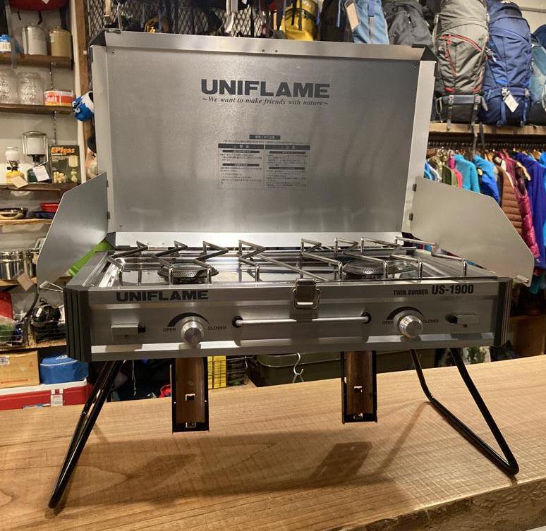 ユニフレーム UNIFLAME ツインバーナーUS-1900 バーベキュー、調理用品