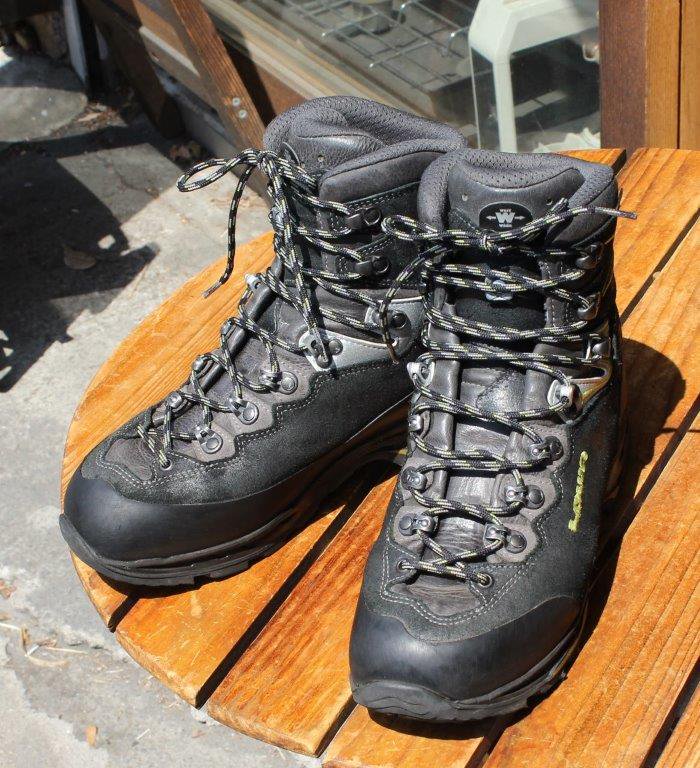 新品未使用」登山靴 LOWA ローバー ティカム2 GTX - 登山用品