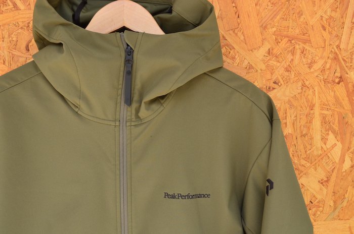 Peak Performance ピークパフォーマンス＞ Adventure Hood Jacket