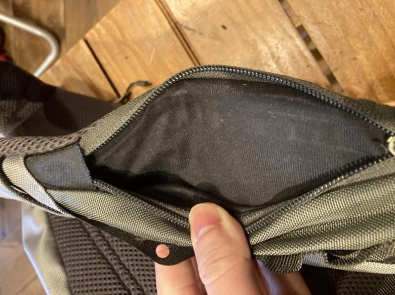 patagonia パタゴニア＞ STEALTH ATOM SLING 8L ステルス・アトム