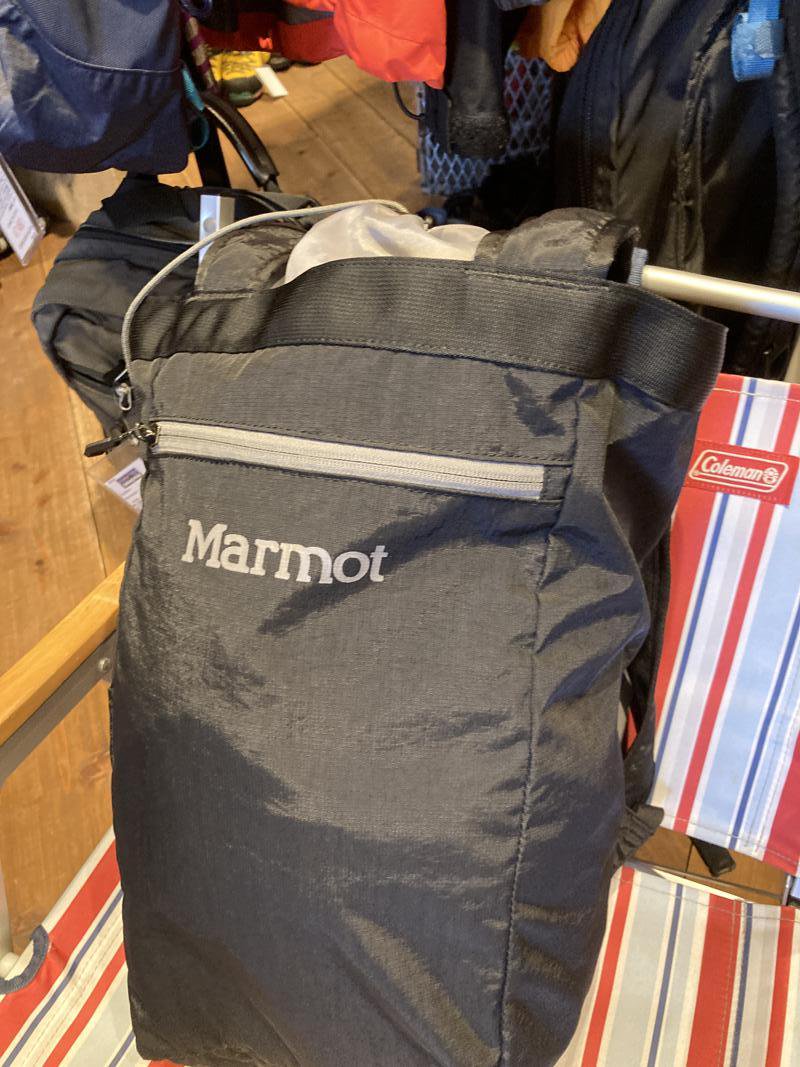 シルバーピーチ 【美品】マーモット Marmot ローリング ハウラー